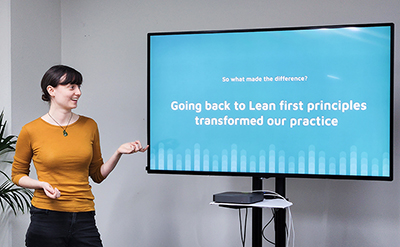 Izzi presenting her Kanban case study.
